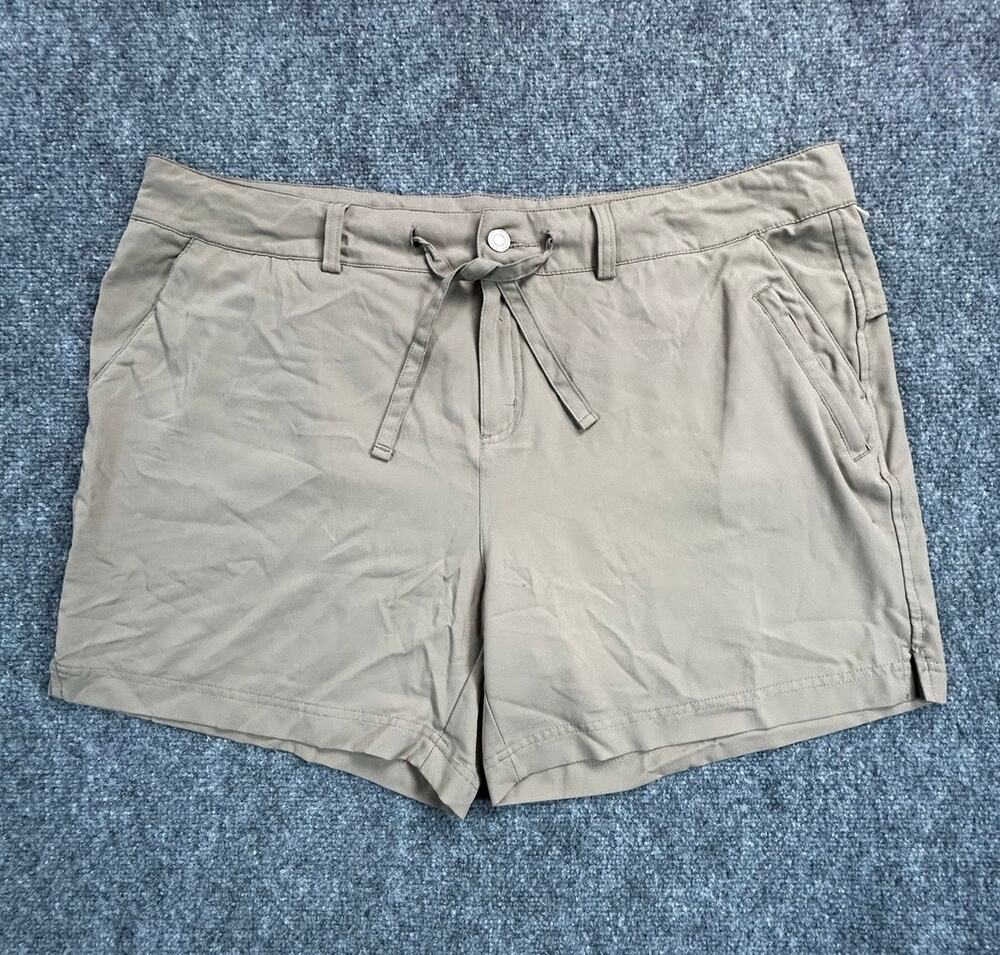 Magellan Outdoors Women's Fishing Shorts Khaki Plus Size 2X 22W